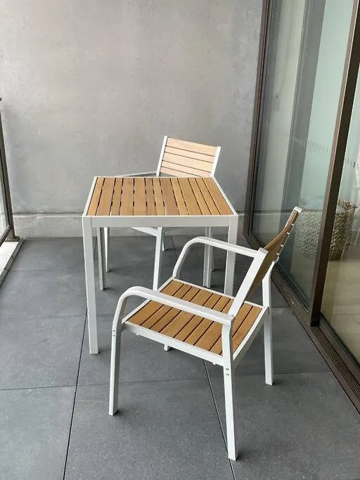 Lovely Cbd Two Bedroom Apartment Free Parking Canberra